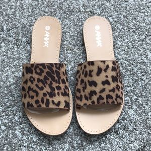 Leopard Print Slides Size 6.5 Women’s